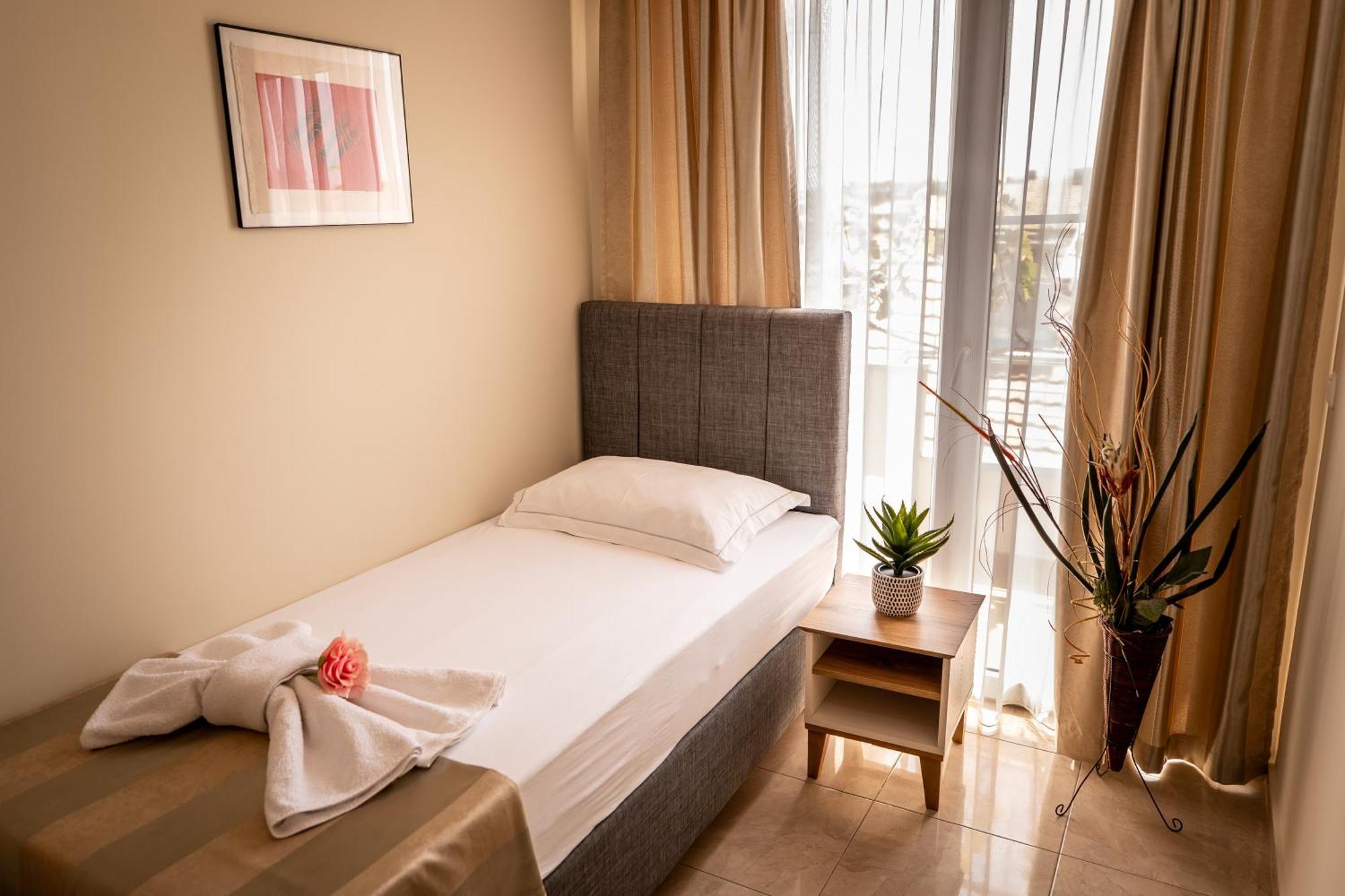 Rodos House Hotell Pomorie Eksteriør bilde