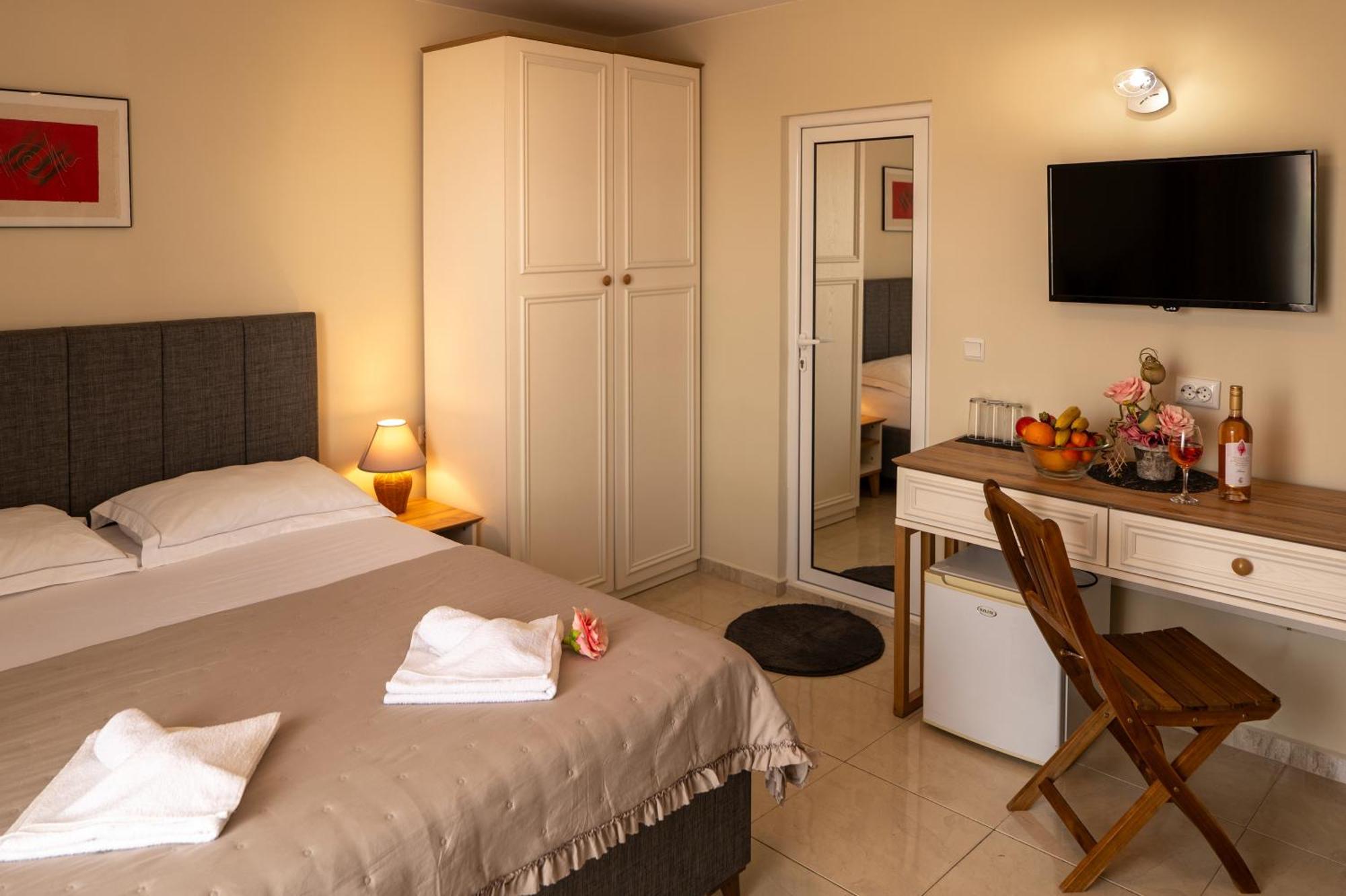Rodos House Hotell Pomorie Eksteriør bilde
